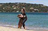 ADULTE ET CHIEN 577